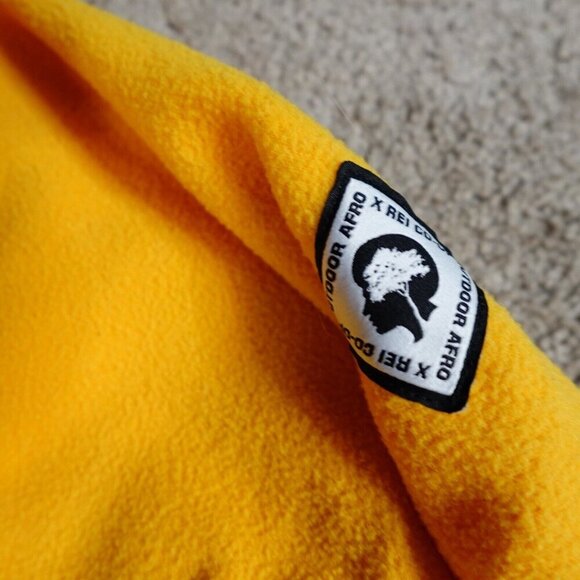 REI x Afro Jacket XL Yellow 1/4 Zip Kangaroo Pockets - Picture 3 of 13